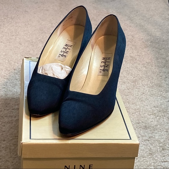 Nine West N-Dalton3 Black Satin Pump Size 7.5 - Picture 6 of 13